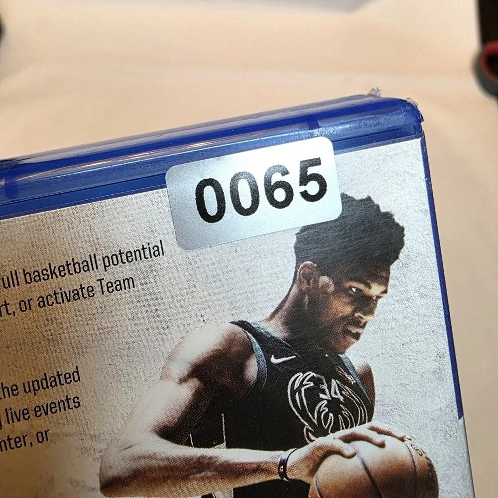 NBA 2K19 PS4, Rated E, Giannis Antetokounmpo Basketball Bonus Content Tested CIB